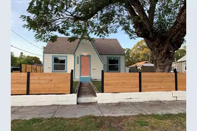 1147 James Avenue S, Saint Petersburg, FL 33705 - Photo 1