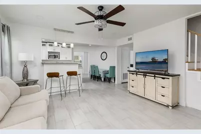 1147 James Avenue S, Saint Petersburg, FL 33705 - Photo 7