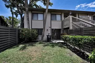 3165 Landmark Dr, Clearwater, FL 33761 - Photo 1
