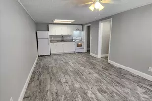1400 Strawberry Pl, Plant City, FL 33563 - Photo 3