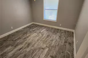 1400 Strawberry Pl, Plant City, FL 33563 - Photo 5
