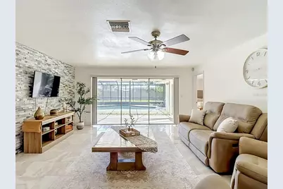 5126 Rolling Hills Court, Tampa, FL 33617 - Photo 9