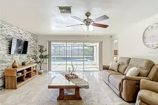 5126 Rolling Hills Ct, Tampa, FL 33617 - Photo 9