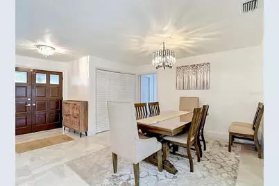 5126 Rolling Hills Court, Tampa, FL 33617 - Photo 7