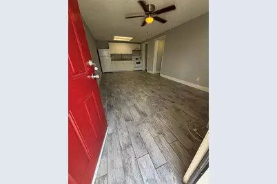 1400 Strawberry Place #22, Plant City, FL 33563 - Photo 3