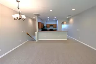 8319 King Blossom Ct, Tampa, FL 33615 - Photo 7