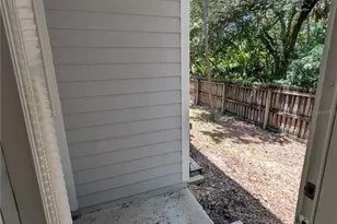 8319 King Blossom Ct, Tampa, FL 33615 - Photo 35