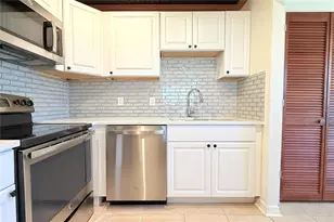101 Cambridge Trail, Sun City Center, FL 33573 - Photo 15