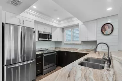 802 Hidden Harbour Drive, Indian Rocks Beach, FL 33785 - Photo 9