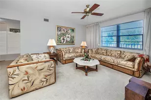 8174 Terrace Garden Dr N, Saint Petersburg, FL 33709 - Photo 9