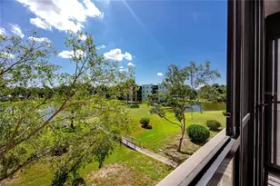 8174 Terrace Garden Dr N, Saint Petersburg, FL 33709 - Photo 23