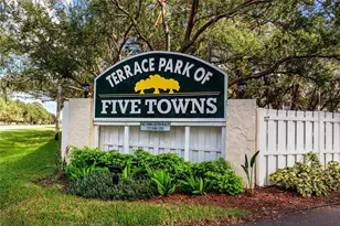 8174 Terrace Garden Dr N, Saint Petersburg, FL 33709 - Photo 39
