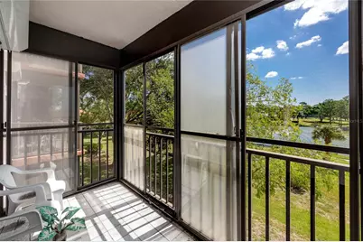 8174 Terrace Garden Drive N #307, Saint Petersburg, FL 33709 - Photo 21