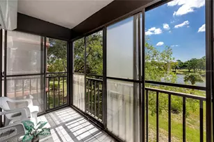 8174 Terrace Garden Dr N, Saint Petersburg, FL 33709 - Photo 21