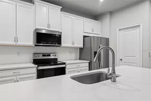 4366 Cloud Hopper Wy, Lutz, FL 33559 - Photo 7