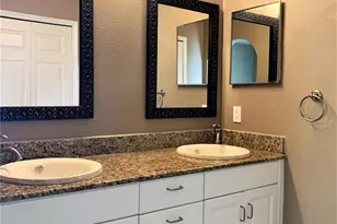 601 Casabella Cir, Tampa, FL 33609 - Photo 23