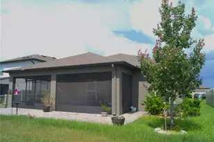 12407 Hilltop Farms Dr, Dade City, FL 33525 - Photo 15