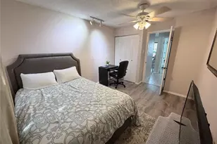 9975 87th St, Seminole, FL 33777 - Photo 15