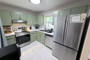 9975 87th St, Seminole, FL 33777 - Photo 9