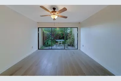 890 N Village Drive N #103, Saint Petersburg, FL 33716 - Photo 15