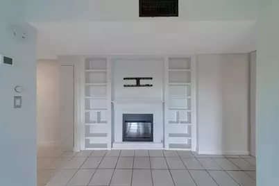 890 N Village Drive N #103, Saint Petersburg, FL 33716 - Photo 11