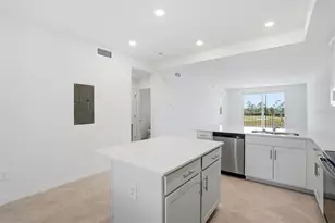 17630 Opal Sand Dr, Venice, FL 34293 - Photo 7
