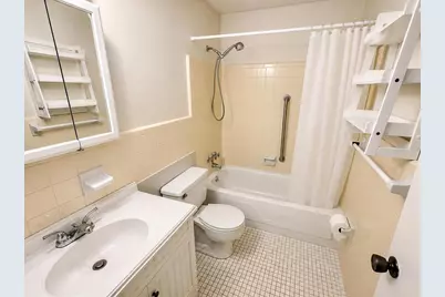 8305 111th Street #108, Seminole, FL 33772 - Photo 11