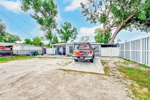 2318 W Powhatan Ave, Tampa, FL 33603 - Photo 31