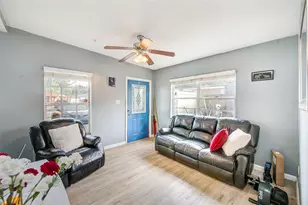2318 W Powhatan Ave, Tampa, FL 33603 - Photo 3