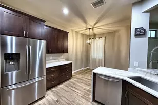 8247 Caponata Blvd, Seminole, FL 33777 - Photo 5