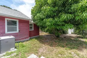 3443 21st St N, Saint Petersburg, FL 33713 - Photo 27