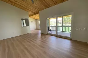 542 Plaza Seville Ct, Treasure Island, FL 33706 - Photo 3