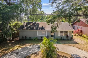 9616 N Oklawaha Ave, Tampa, FL 33617 - Photo 5
