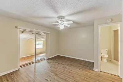 9616 N Oklawaha Avenue #1/2, Tampa, FL 33617 - Photo 31