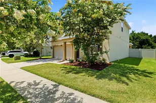 21439 Southern Charm Dr, Land O Lakes, FL 34637 - Photo 5
