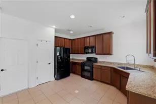 21439 Southern Charm Dr, Land O Lakes, FL 34637 - Photo 15