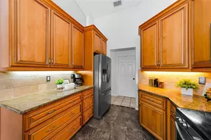 2551 Indigo Dr, Dunedin, FL 34698 - Photo 17