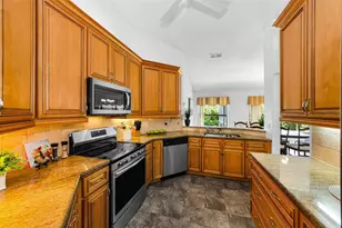 2551 Indigo Dr, Dunedin, FL 34698 - Photo 19
