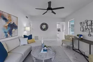 535 78th Ave, Saint Petersburg, FL 33706 - Photo 3