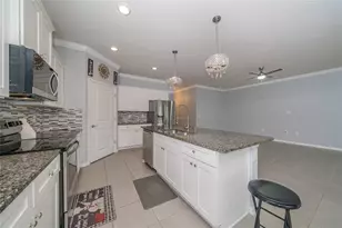 1092 Pipestone Pl, Wesley Chapel, FL 33543 - Photo 9
