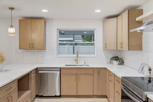 7520 20th St N, Saint Petersburg, FL 33702 - Photo 17