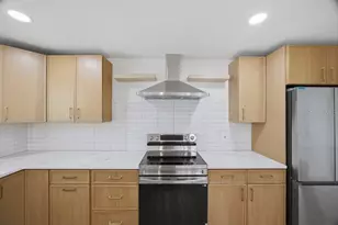 7520 20th St N, Saint Petersburg, FL 33702 - Photo 13