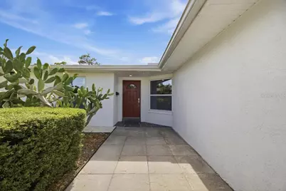 7520 20th Street N, Saint Petersburg, FL 33702 - Photo 5