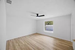 7520 20th St N, Saint Petersburg, FL 33702 - Photo 21