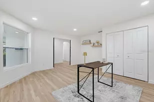 7520 20th St N, Saint Petersburg, FL 33702 - Photo 9