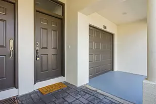 1027 Normandy Trace Rd, Tampa, FL 33602 - Photo 5