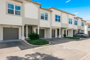 1027 Normandy Trace Rd, Tampa, FL 33602 - Photo 3