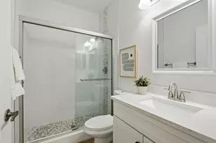 1027 Normandy Trace Rd, Tampa, FL 33602 - Photo 19