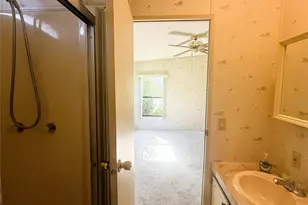 4550 Charter St, Zephyrhills, FL 33542 - Photo 17