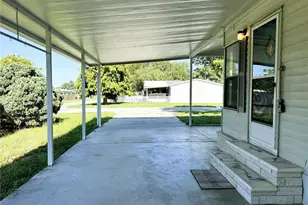 4550 Charter St, Zephyrhills, FL 33542 - Photo 27